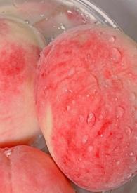 女主角叫白桃的